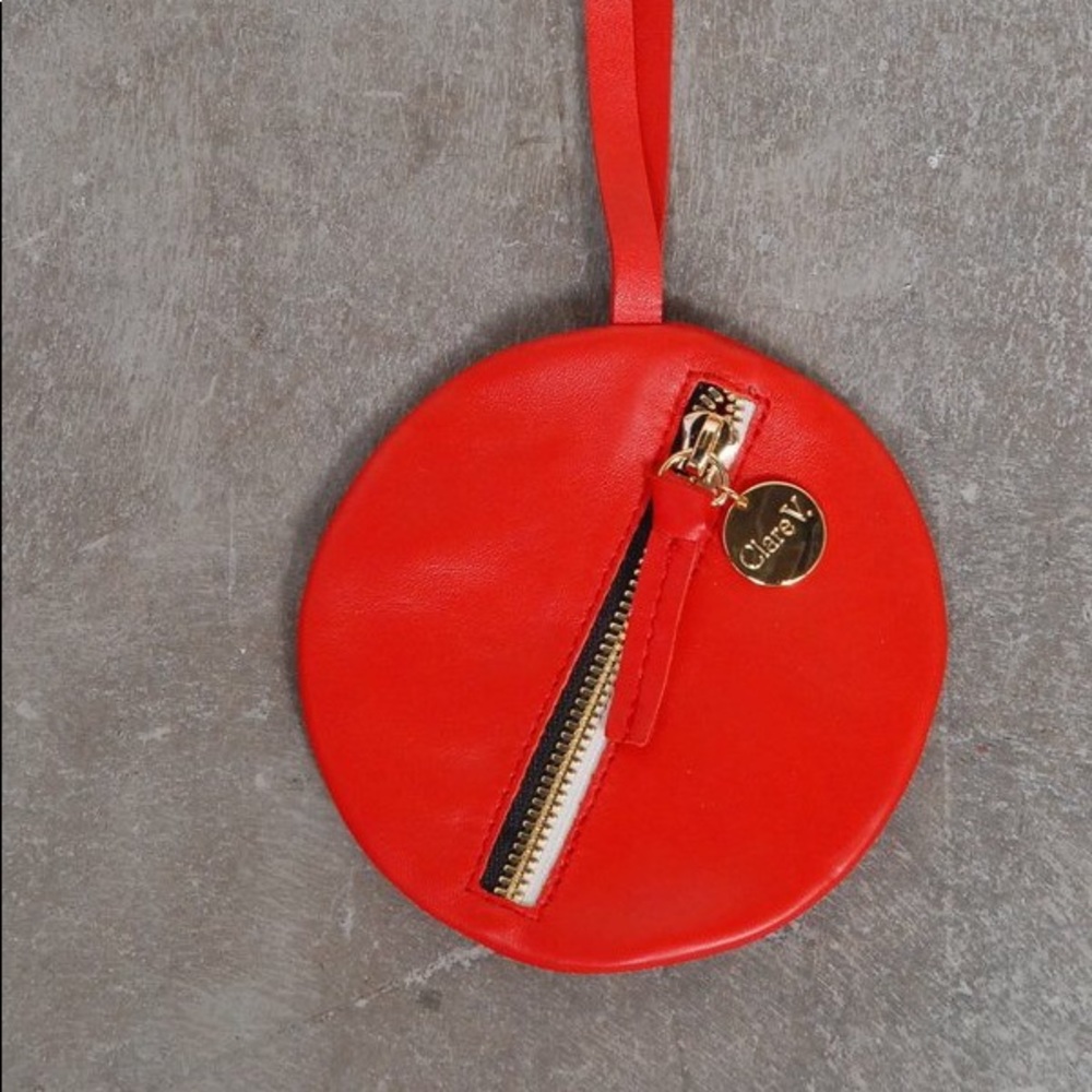 CLARE V. CIRCLE COIN FOB